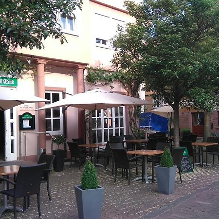 Hotel Loewensteiner Hof Haus Am Neuplatz Wertheim Dış mekan fotoğraf