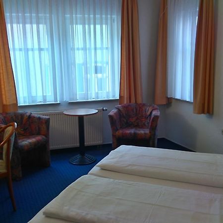 Hotel Loewensteiner Hof Haus Am Neuplatz Wertheim Dış mekan fotoğraf