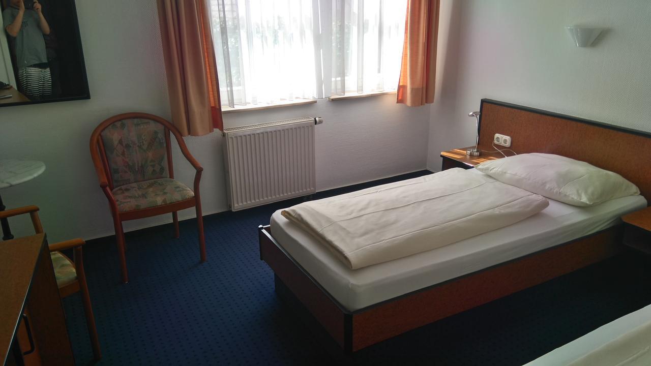 Hotel Loewensteiner Hof Haus Am Neuplatz Wertheim Dış mekan fotoğraf