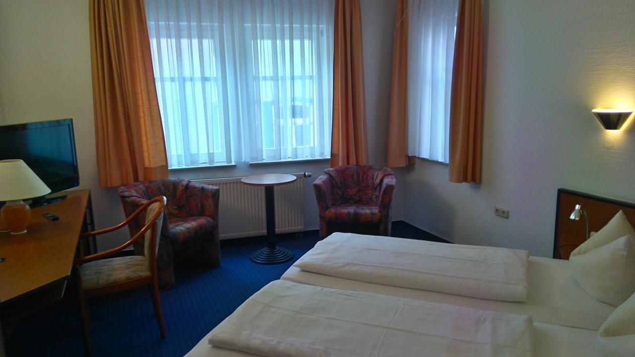Hotel Loewensteiner Hof Haus Am Neuplatz Wertheim Dış mekan fotoğraf
