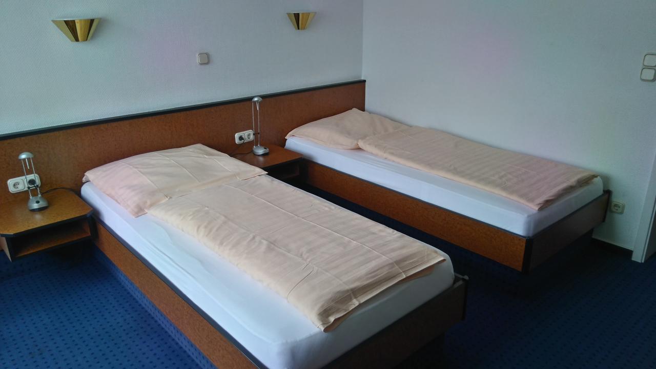 Hotel Loewensteiner Hof Haus Am Neuplatz Wertheim Dış mekan fotoğraf